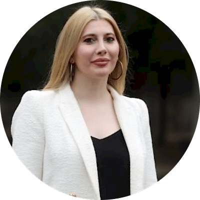 NURÇİN KÜÇÜKYAZICI fotoğrafı