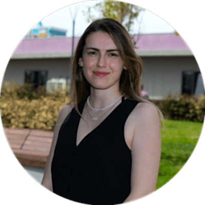 ZEKİYE ZEYNEP BOSTAN fotoğrafı