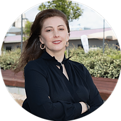 YASEMİN KARAHAN fotoğrafı