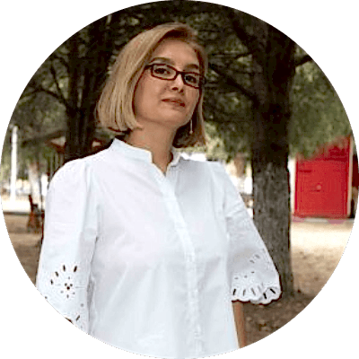 SENEM EIVAZZADEH İNCE fotoğrafı